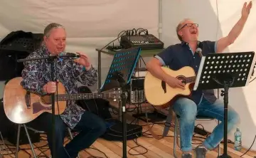 ZWEIERLEI spielet Allerlei