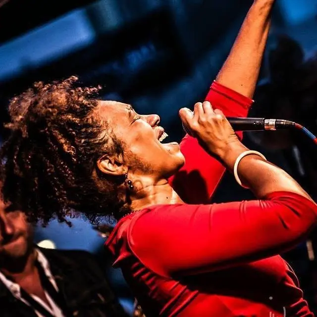 AMINATA & THE AUSTRONAUTS